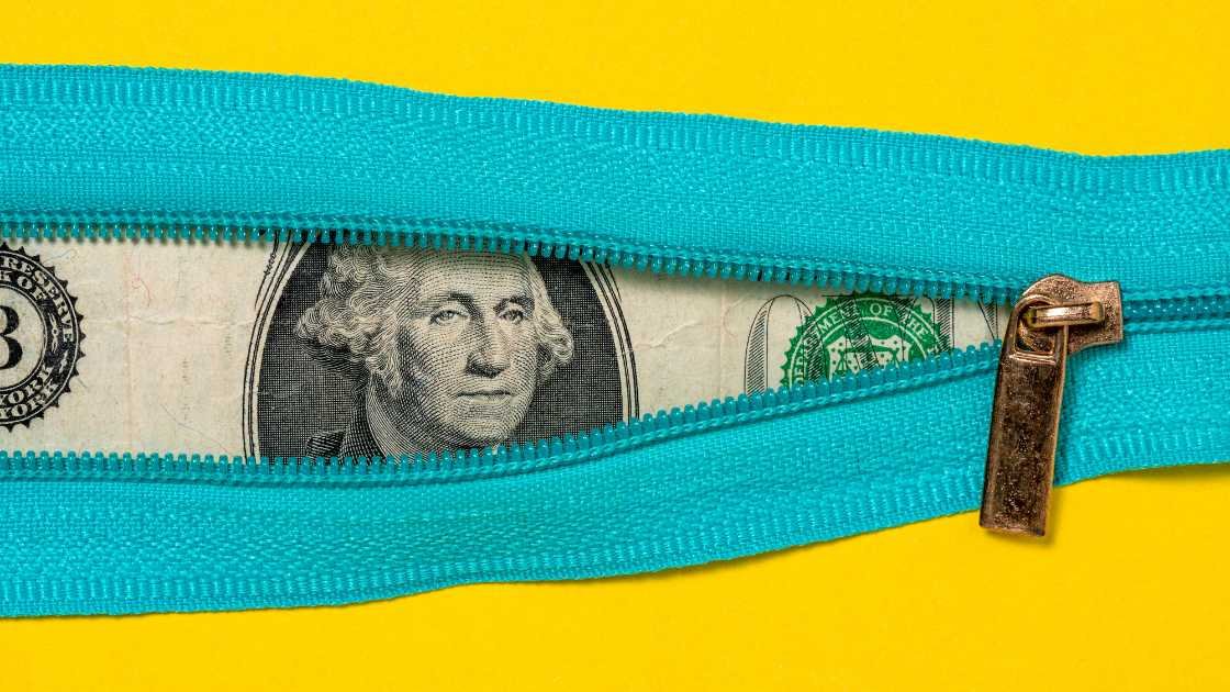 Money Belts And Hidden Pockets
